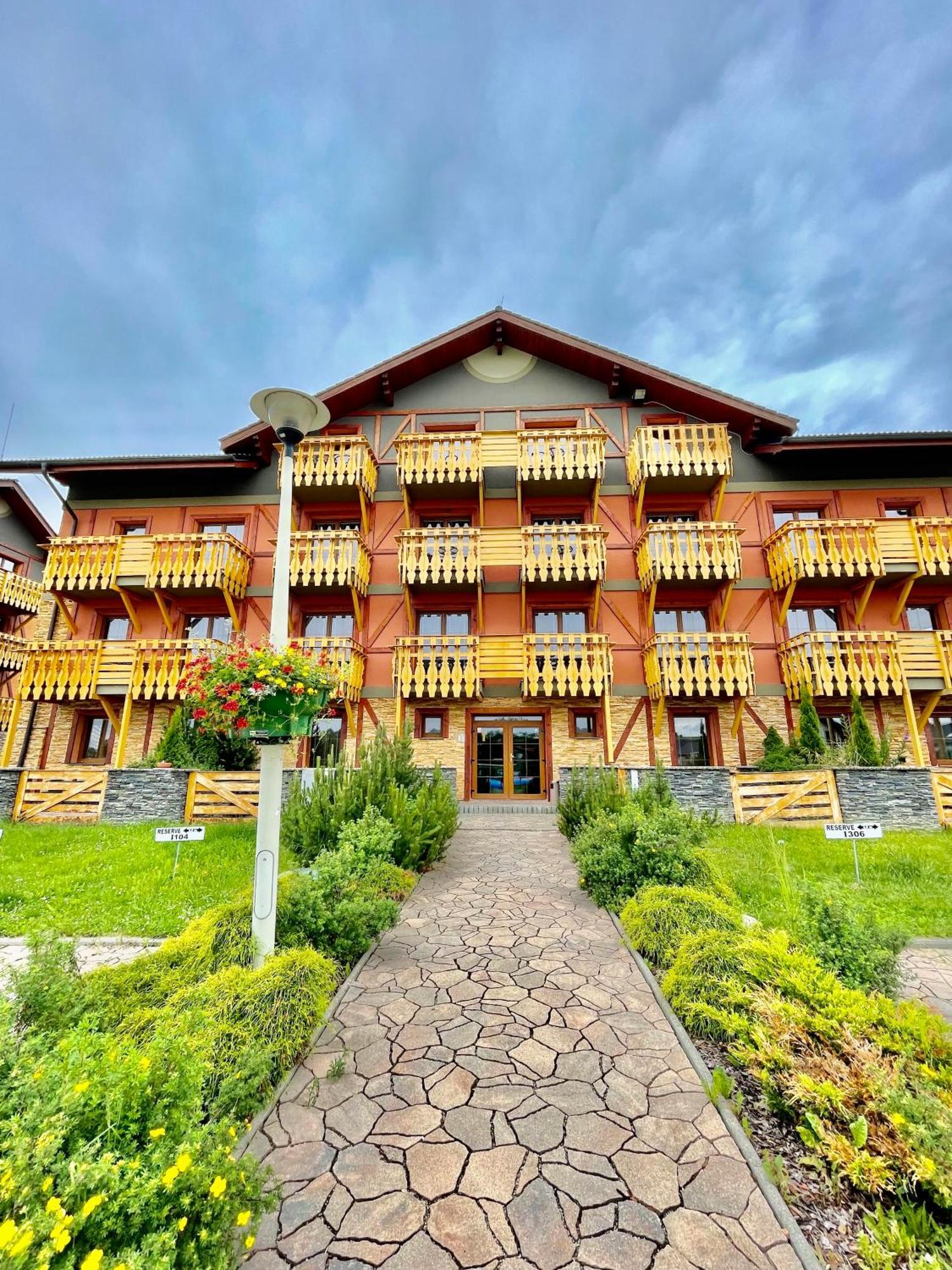 Apartment Jenny- Stunning View Of High Tatras ヴェルカー・ロムニツァ エクステリア 写真